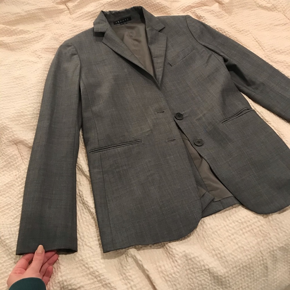 Theory blazer, fits a small